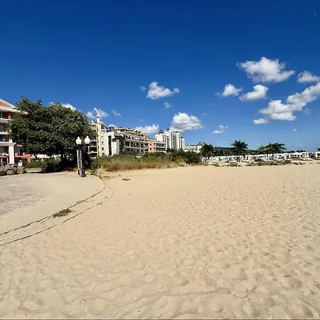 Апартаменты Carina - Menada