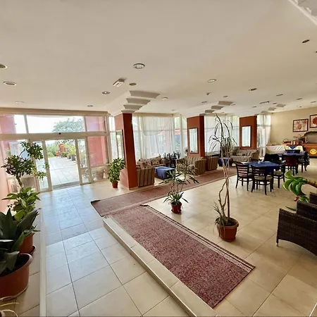 Апартаменты Carina - Menada