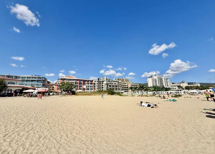 Carina - Menada Slantchev Briag